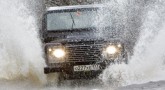 Land Rover  Defender.  .