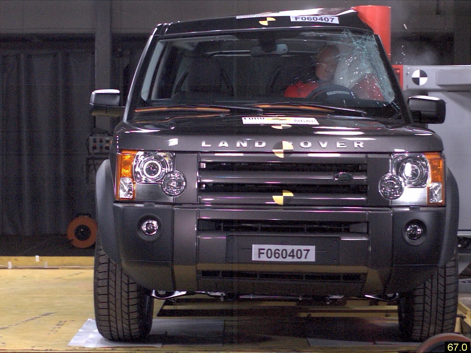 Тест дискавери. Краш тест Land Rover Discovery 2006. Land Rover Discovery 3 Euro NCAP.