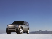 Land Rover Discovery 3 photo