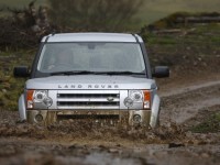 Land Rover Discovery 3 photo