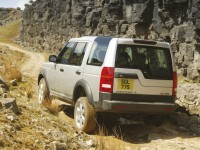 Land Rover Discovery 3 photo