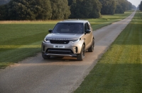 Land Rover Discovery 5 2021 photo